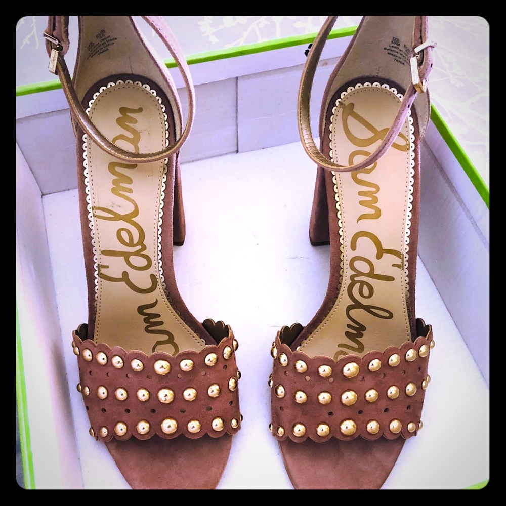 NEVER WORN⭐️SAM EDELMAN YARIA STUDDED HEEL SANDAL.